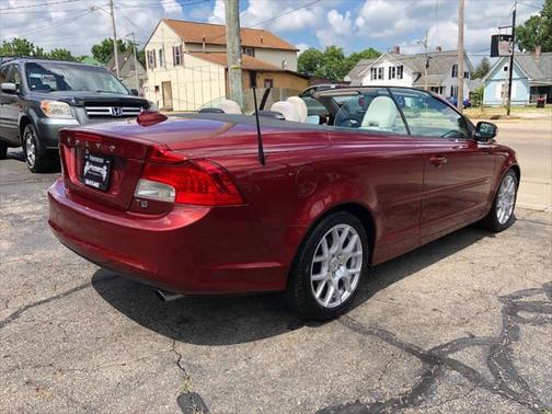 2011 Volvo C70 T5 2dr Convertible