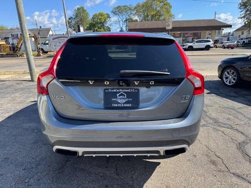 2016 Volvo V60 Cross Country T5