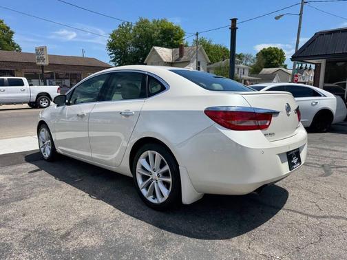 White Diamond Tricoat 2014 Buick Verano Leather Group