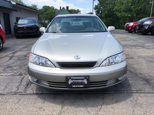 1999 Lexus ES 300 Base