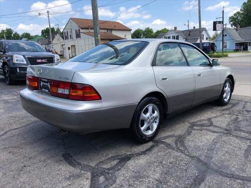 1999 Lexus ES 300 Base
