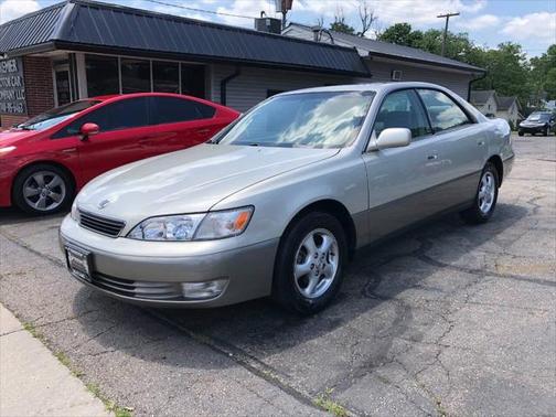 1999 Lexus ES 300 Base