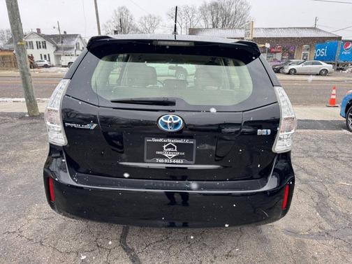 2012 Toyota Prius v Two