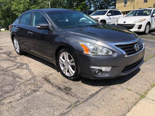 2013 Nissan Altima 3.5 SV