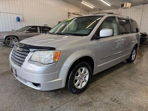 2009 Chrysler Town & Country Touring