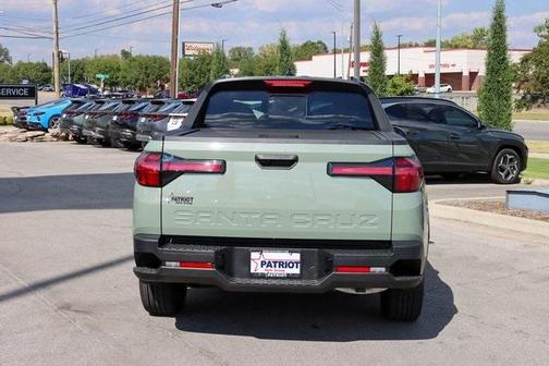 2025 Hyundai SANTA CRUZ SEL Activity
