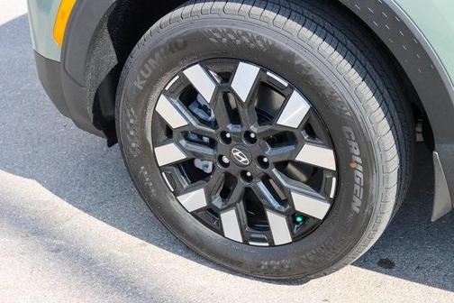 2025 Hyundai SANTA CRUZ SEL Activity