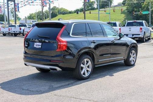 2021 Volvo XC90 T5 Momentum 7 Passenger