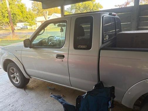 2003 Nissan Frontier XE King Cab