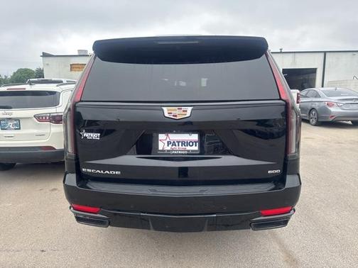 2023 Cadillac Escalade Sport