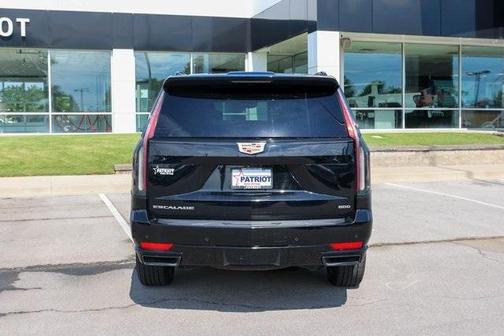2023 Cadillac Escalade Sport