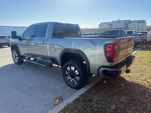 2024 GMC Sierra 2500 Denali