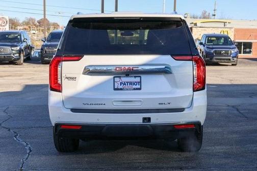 2022 GMC Yukon XL SLT
