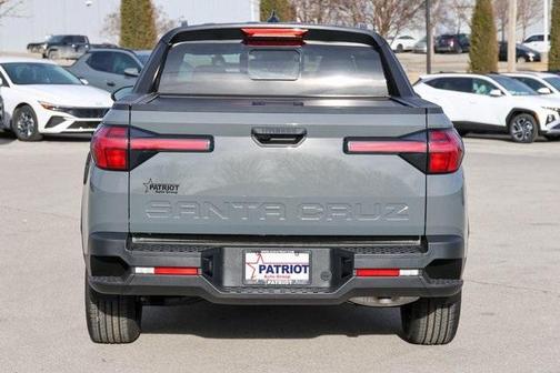 2026 Hyundai SANTA CRUZ SEL Activity