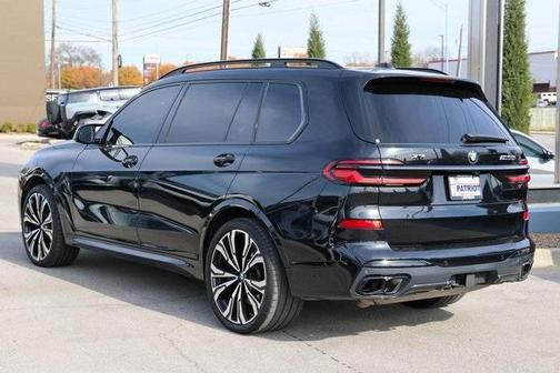 2024 BMW X7 M60i