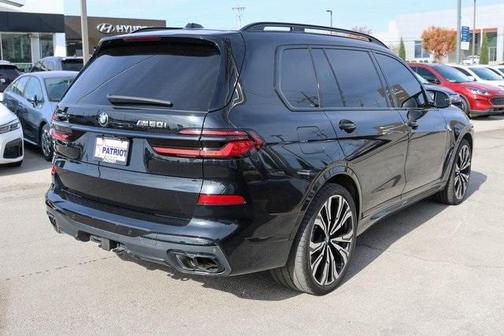 2024 BMW X7 M60i