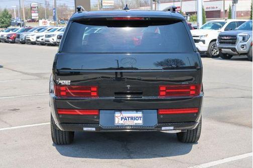 Phantom Black 2026 Hyundai SANTA FE HEV Calligraphy