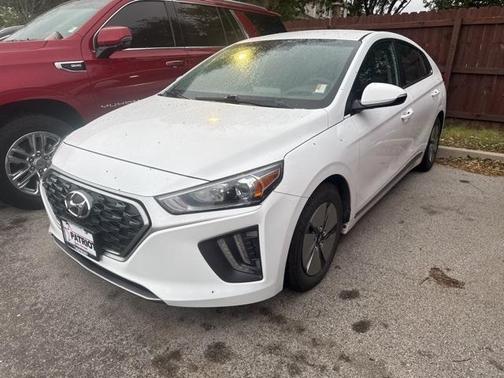 2021 Hyundai IONIQ Hybrid SE