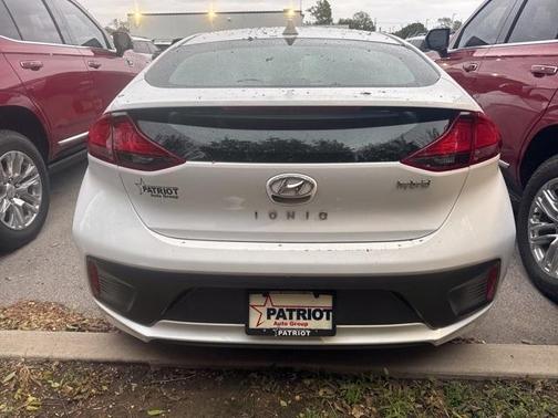 2021 Hyundai IONIQ Hybrid SE