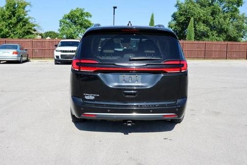 2021 Chrysler Pacifica Touring-L