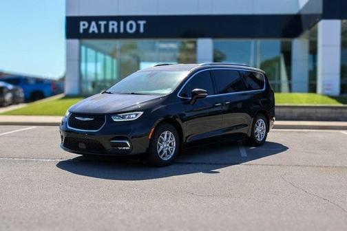 2021 Chrysler Pacifica Touring-L