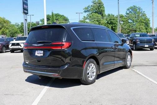 2021 Chrysler Pacifica Touring-L