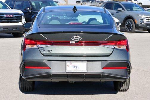 Amazon Gray 2026 Hyundai ELANTRA SEL Sport