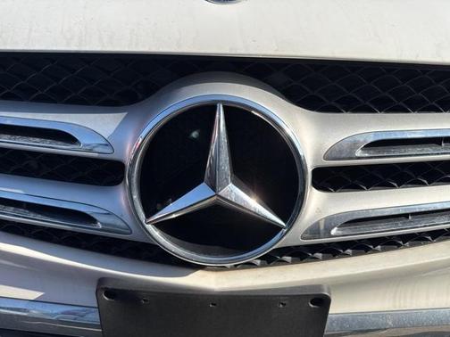 2019 Mercedes-Benz GLC 300 Base