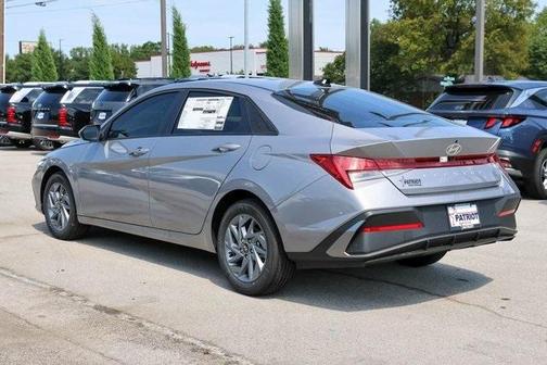 2025 Hyundai ELANTRA HEV Blue