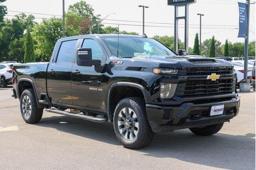 Black 2024 Chevrolet Silverado 2500 Custom