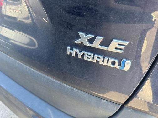 2023 Toyota RAV4 Hybrid XLE