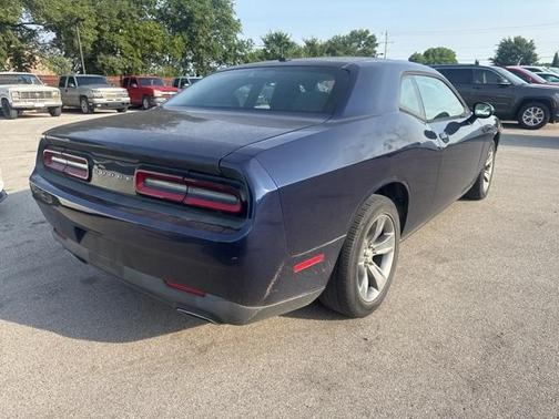 2015 Dodge Challenger SXT