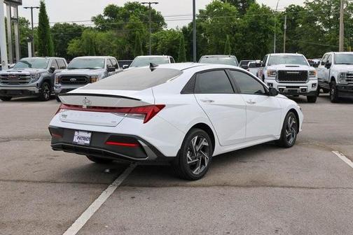 2025 Hyundai ELANTRA HEV SEL Sport