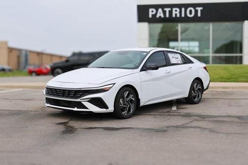 2025 Hyundai ELANTRA HEV SEL Sport