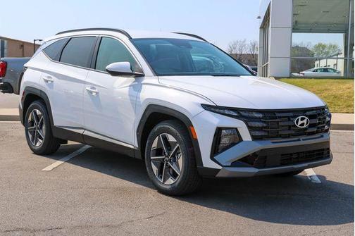 White Pearl 2026 Hyundai TUCSON SEL