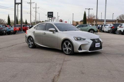 2018 Lexus IS 300 Base