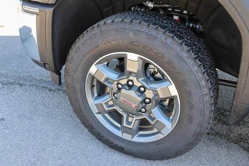 2026 GMC Sierra 2500 SLT