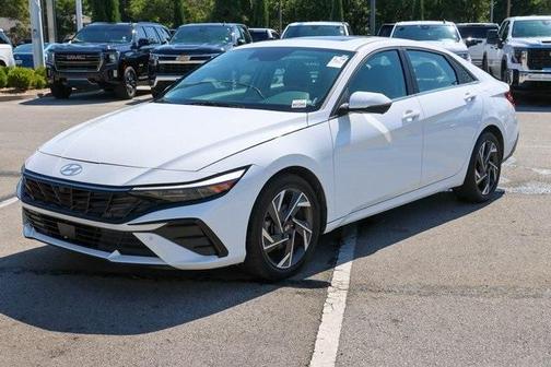 2024 Hyundai ELANTRA Limited