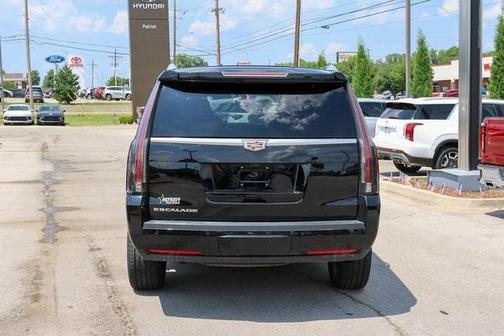 2020 Cadillac Escalade Luxury