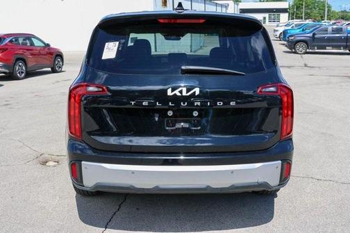 2023 Kia Telluride LX