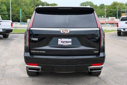 2022 Cadillac Escalade Premium Luxury