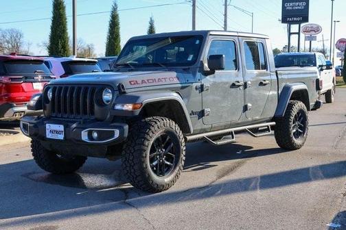 2021 Jeep Gladiator Sport