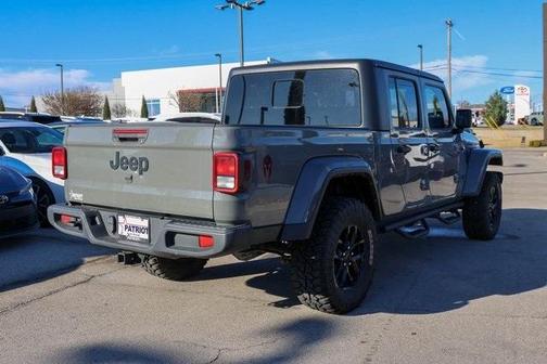 2021 Jeep Gladiator Sport
