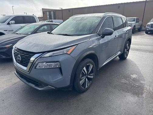 2022 Nissan Rogue SL