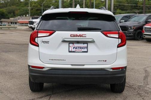2023 GMC Terrain AT4