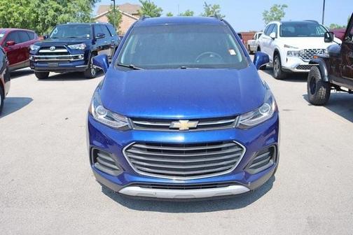 Photo 2 of 24 of 2017 Chevrolet Trax LT