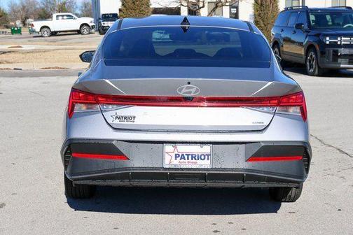 Metal 2026 Hyundai ELANTRA HEV Blue