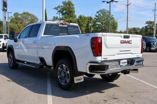 2026 GMC Sierra 3500 SLT