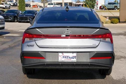 2026 Hyundai ELANTRA HEV SEL Sport