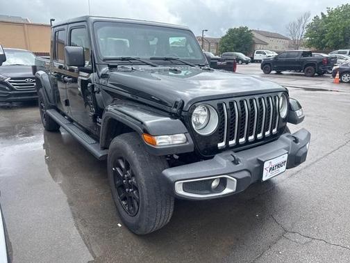 2023 Jeep Gladiator Overland